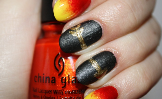 What kind of nail art blog would we be without a tribute to Hunger Games?